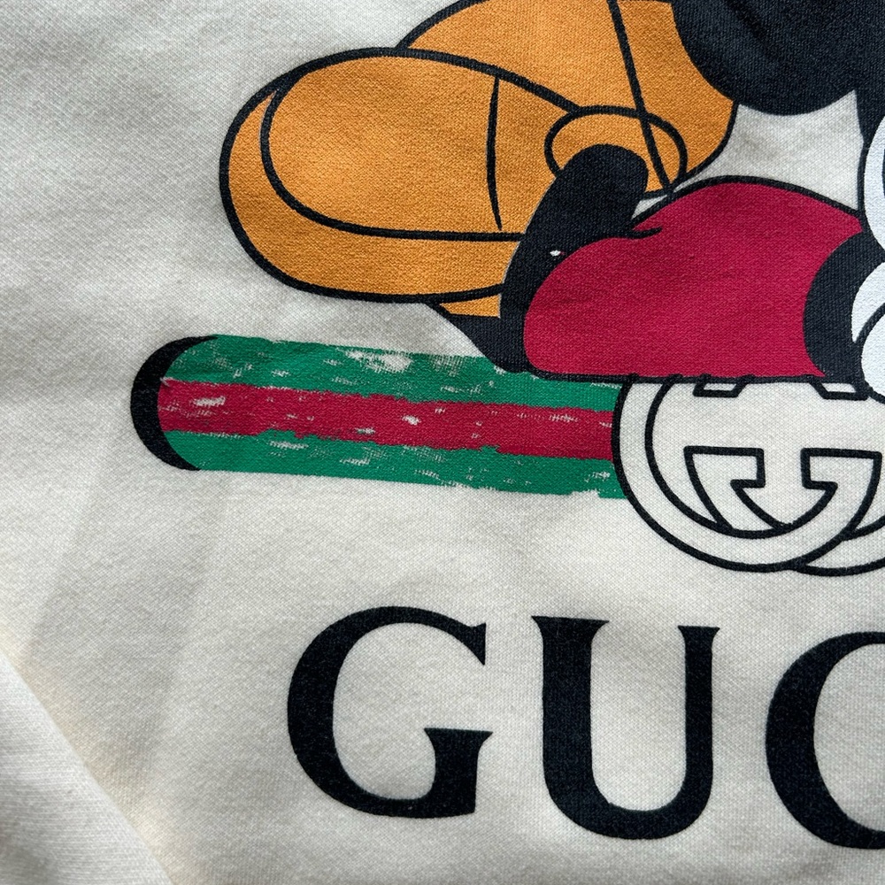 Gucci Cream Crewneck Sweater with Iconic Mickey Mouse Design - Picture 3 of 8